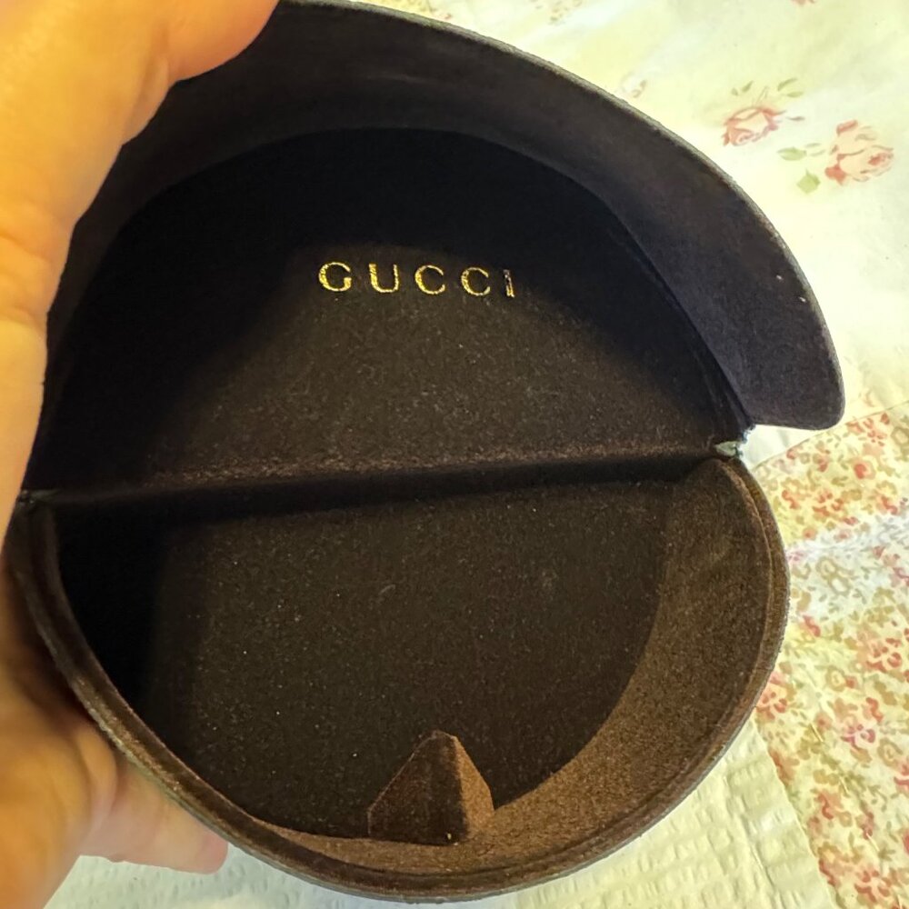 Vintage GUCCI brown leather hard sunglasses case with cleaning cloth